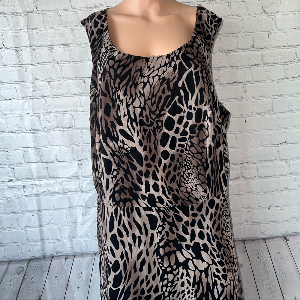 Dress Barn Gray, Brown & Black Cheetah Print dress size 22 - Picture 2 of 8
